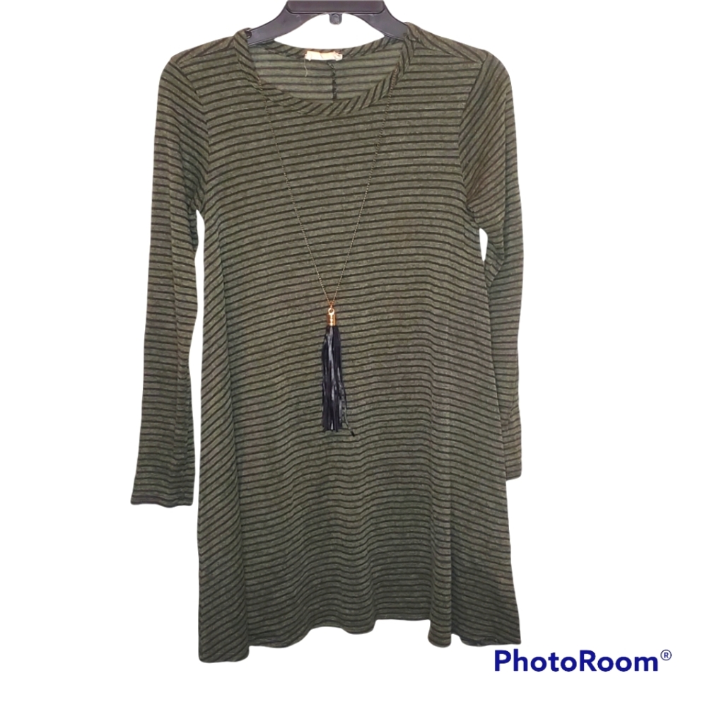 3/$20 Pinc Sweater Dress